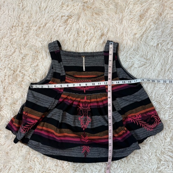 Free People multicolor Embroidered Crop Swing Tank Top XS cut out back cotton - Picture 6 of 9